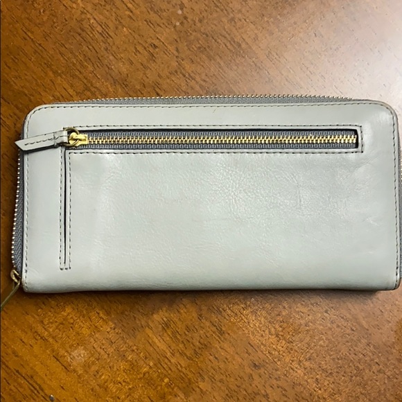Fossil Logan RFID Zip-Around Clutch - Picture 2 of 3